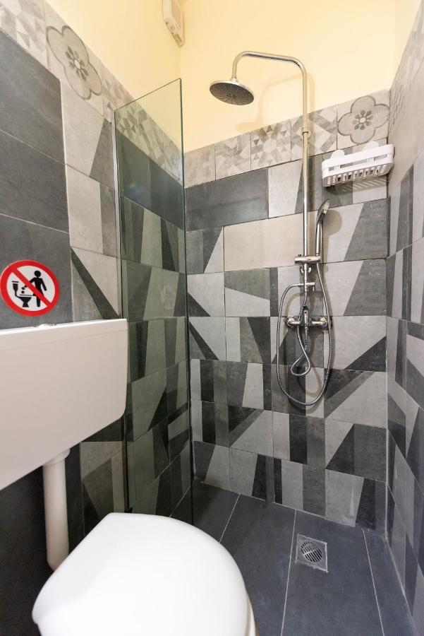 Apartamento Pure Urban Bedboxes Acropolis Metro Petralona Atenas Exterior foto